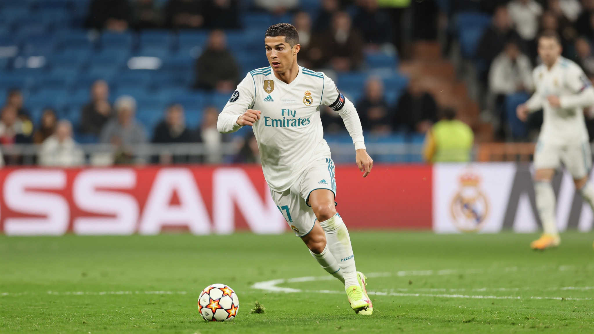 加盟初显短板,皇马新援阿诺德:进攻多面手,防守难突破? 通过数据,我们可以看到,在过去五个赛季中,他每赛季